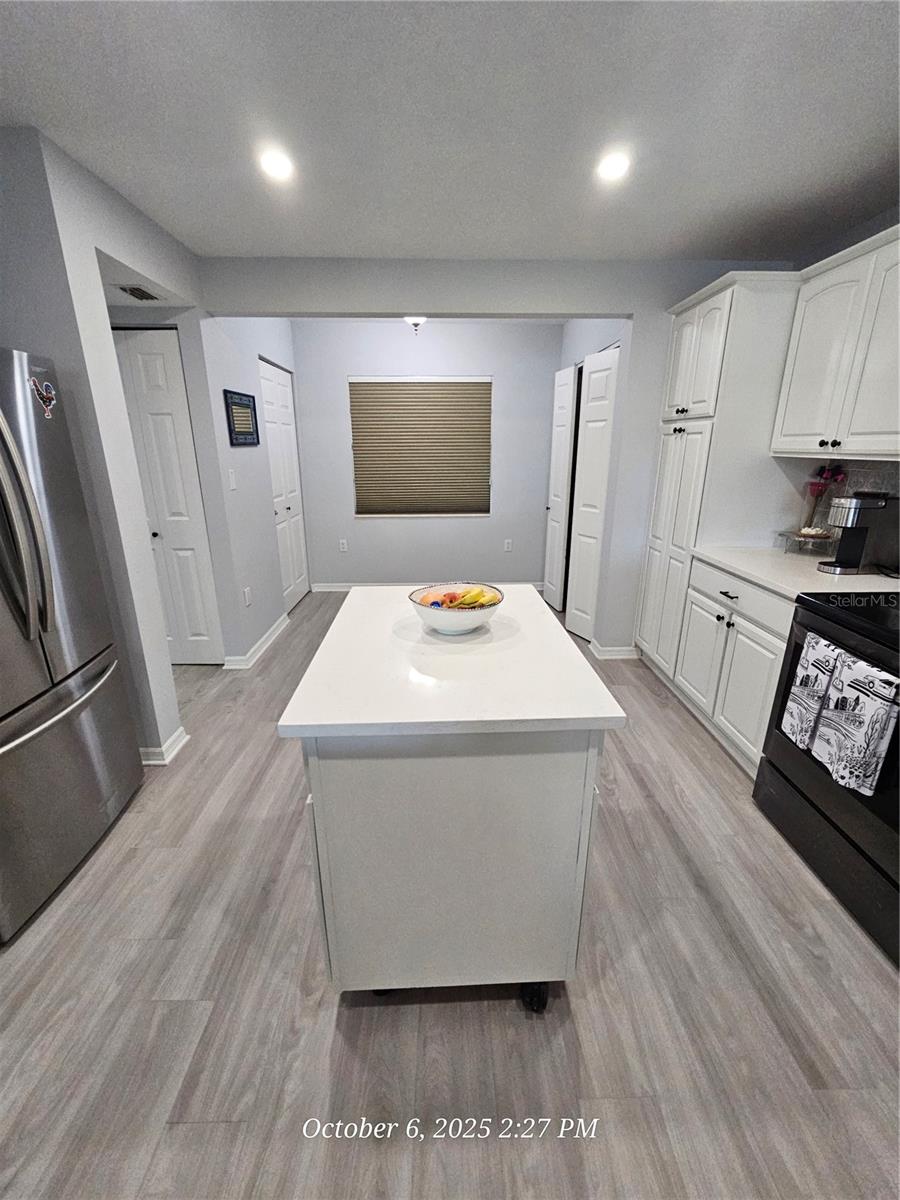 SILVER SANDS BEACH & RACQUET CLUB - Residential Lease
