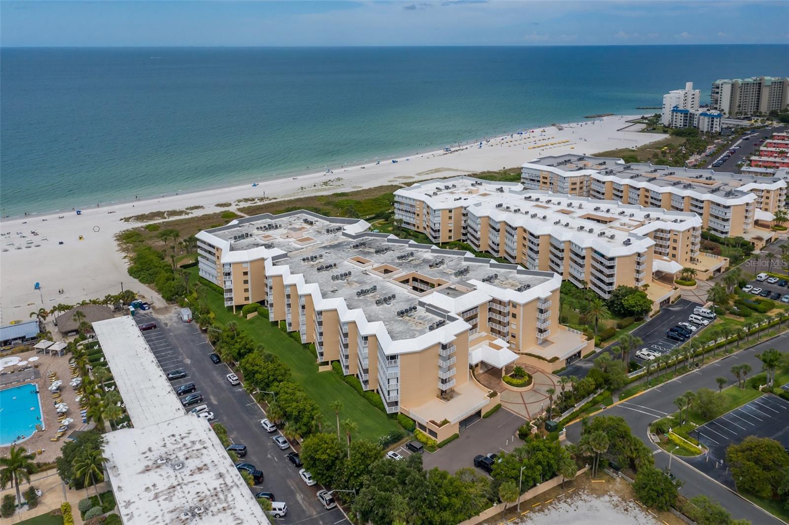 SILVER SANDS BEACH & RACQUET CLUB - Residential Lease