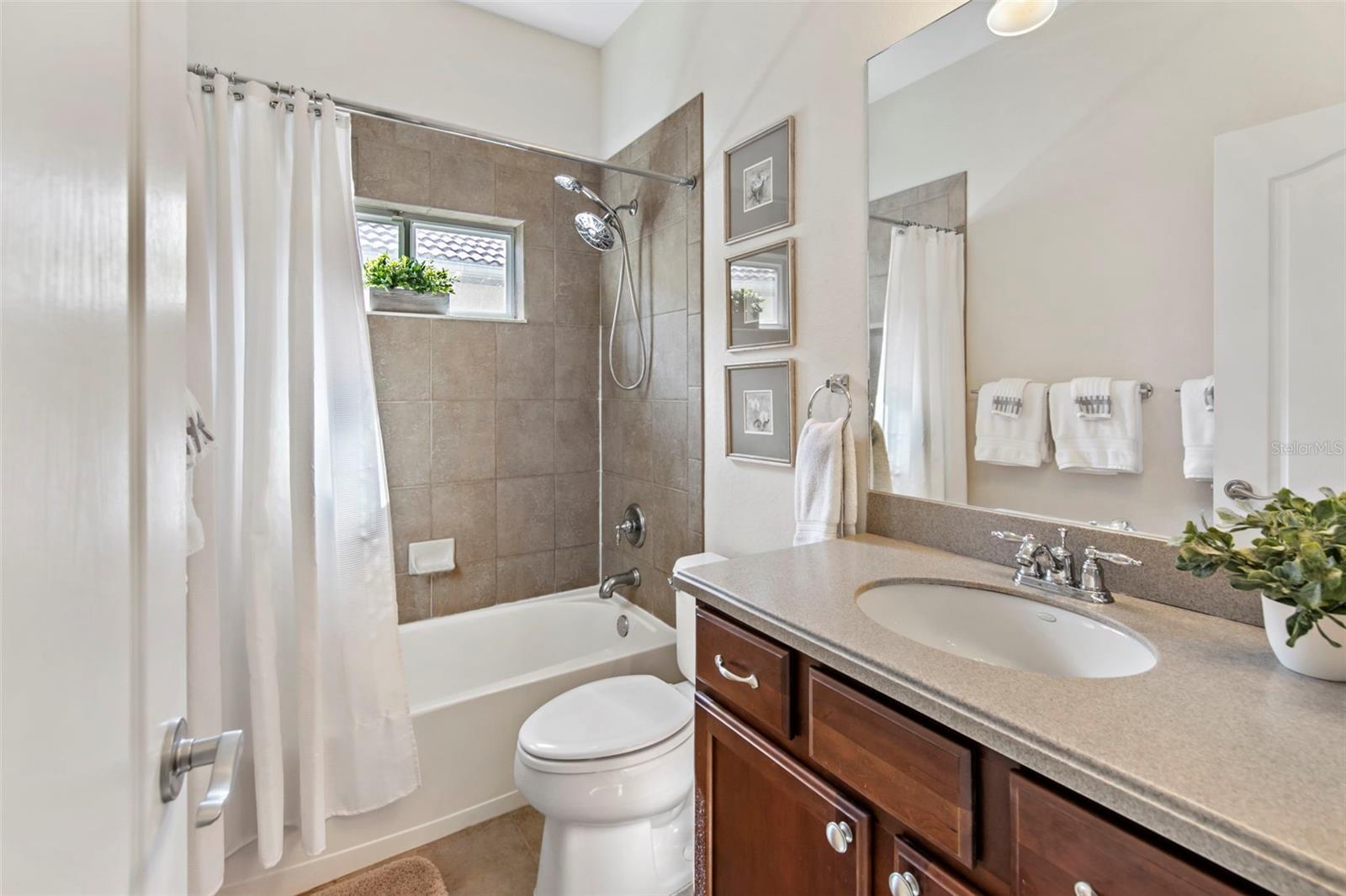 STONEYBROOK AT VENICE - Residential Lease