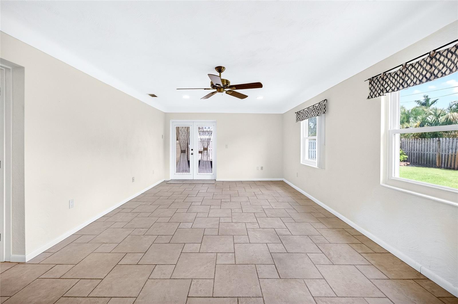 SHERYL MANOR UNIT 5 - Residential