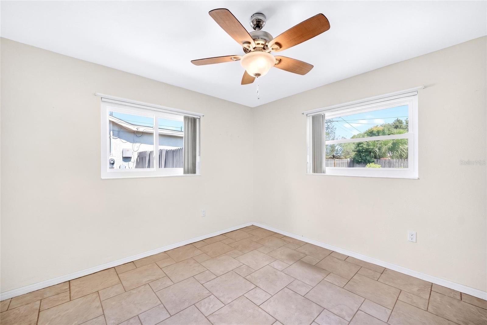 SHERYL MANOR UNIT 5 - Residential