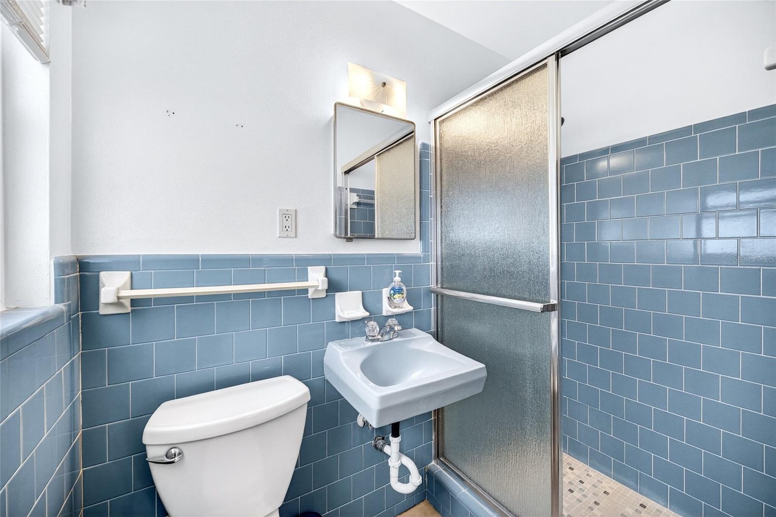 SHERYL MANOR UNIT 5 - Residential