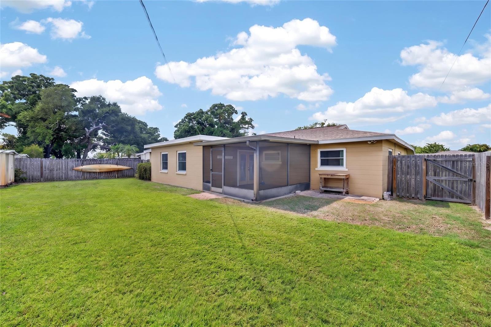 SHERYL MANOR UNIT 5 - Residential