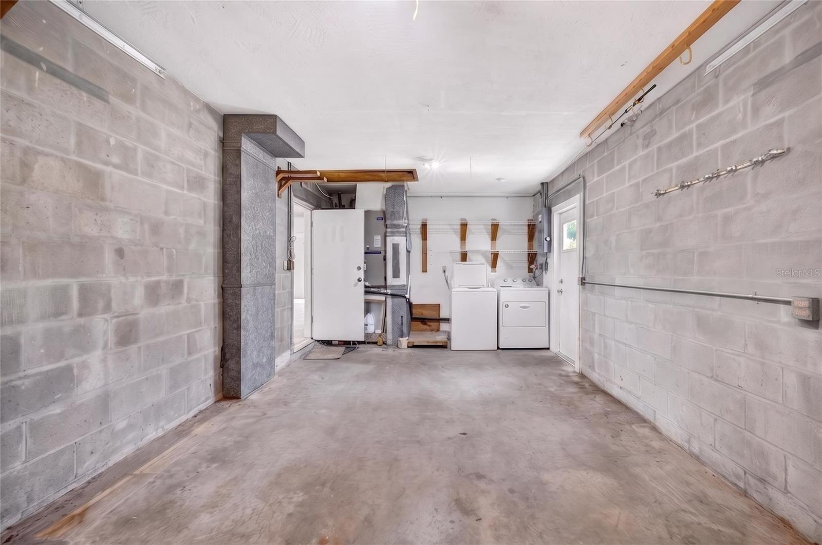 SHERYL MANOR UNIT 5 - Residential