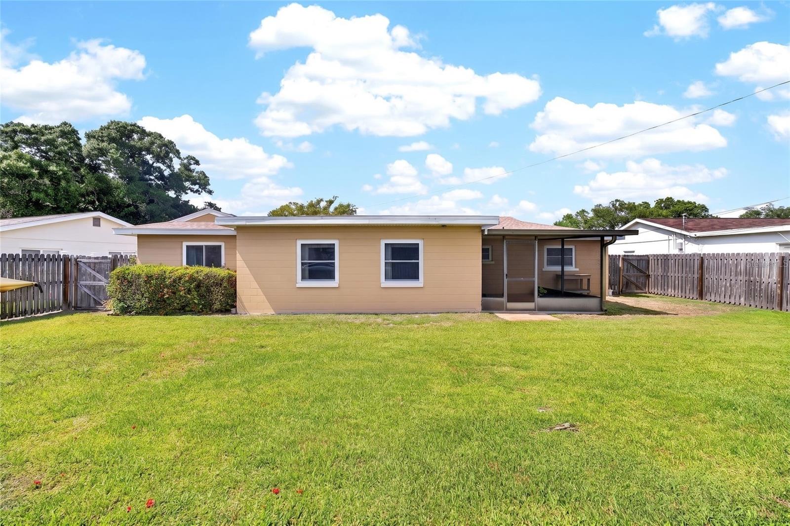 SHERYL MANOR UNIT 5 - Residential