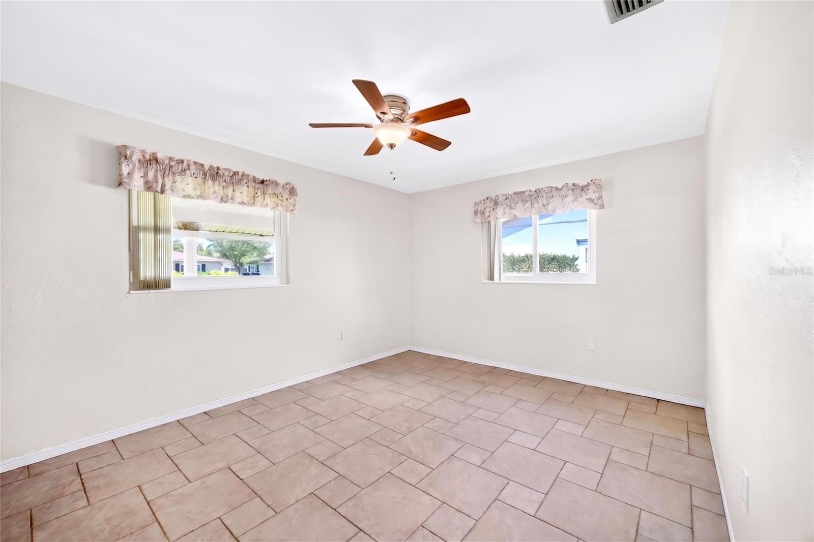 SHERYL MANOR UNIT 5 - Residential