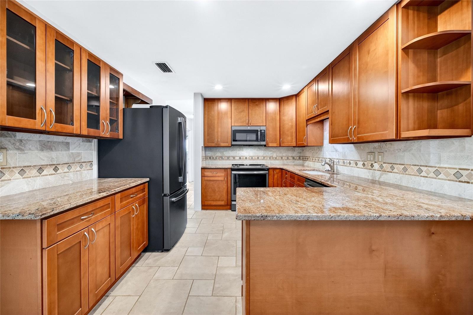 SHERYL MANOR UNIT 5 - Residential