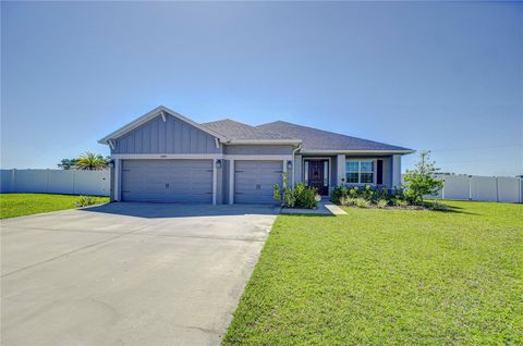Photo of 4444 Devinshire Fields Loop, Plant City, FL 33567 (MLS # TB8375473) Photo of 4444 Devinshire Fields Loop, Plant City, FL 33567 (MLS # TB8375473)