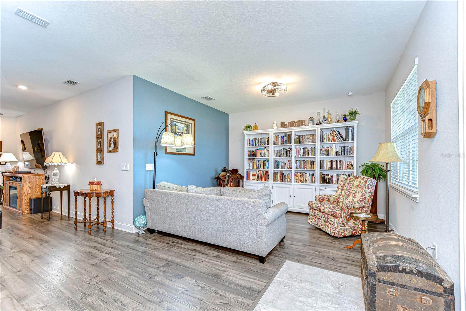4444 DEVINSHIRE FIELDS LOOP