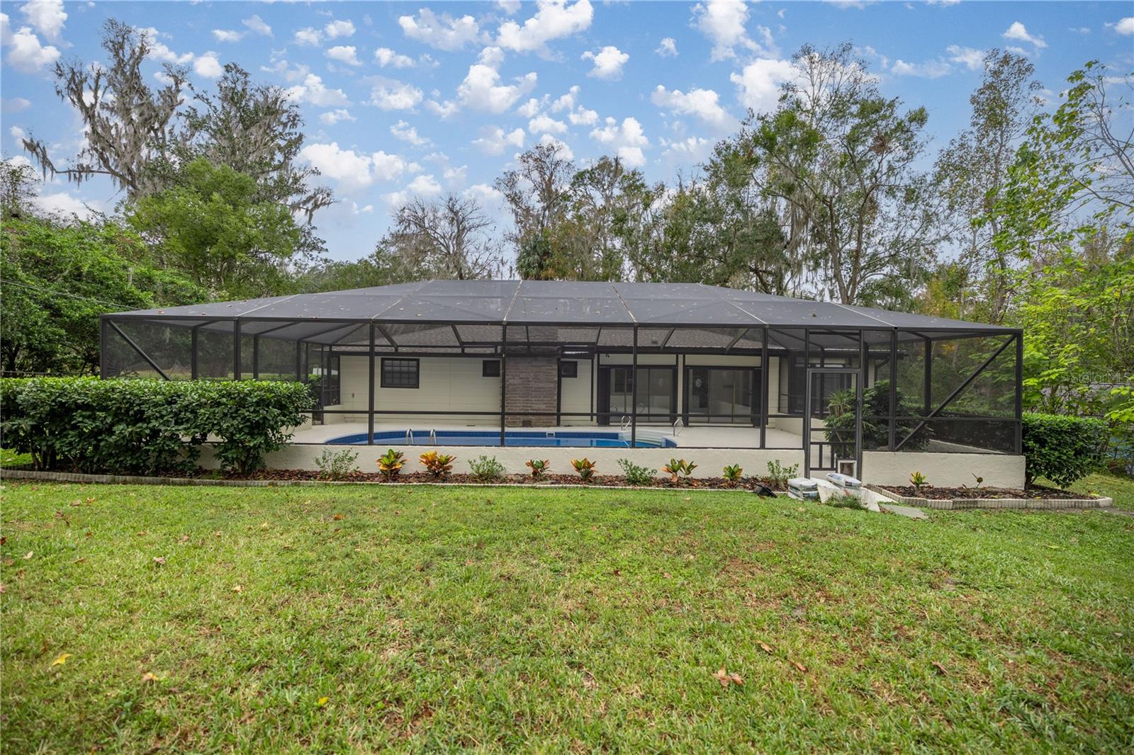 SHERWOOD HILLS - Residential