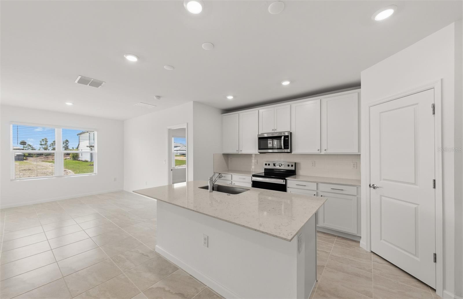 LAKESPUR WELLEN PARK - Residential