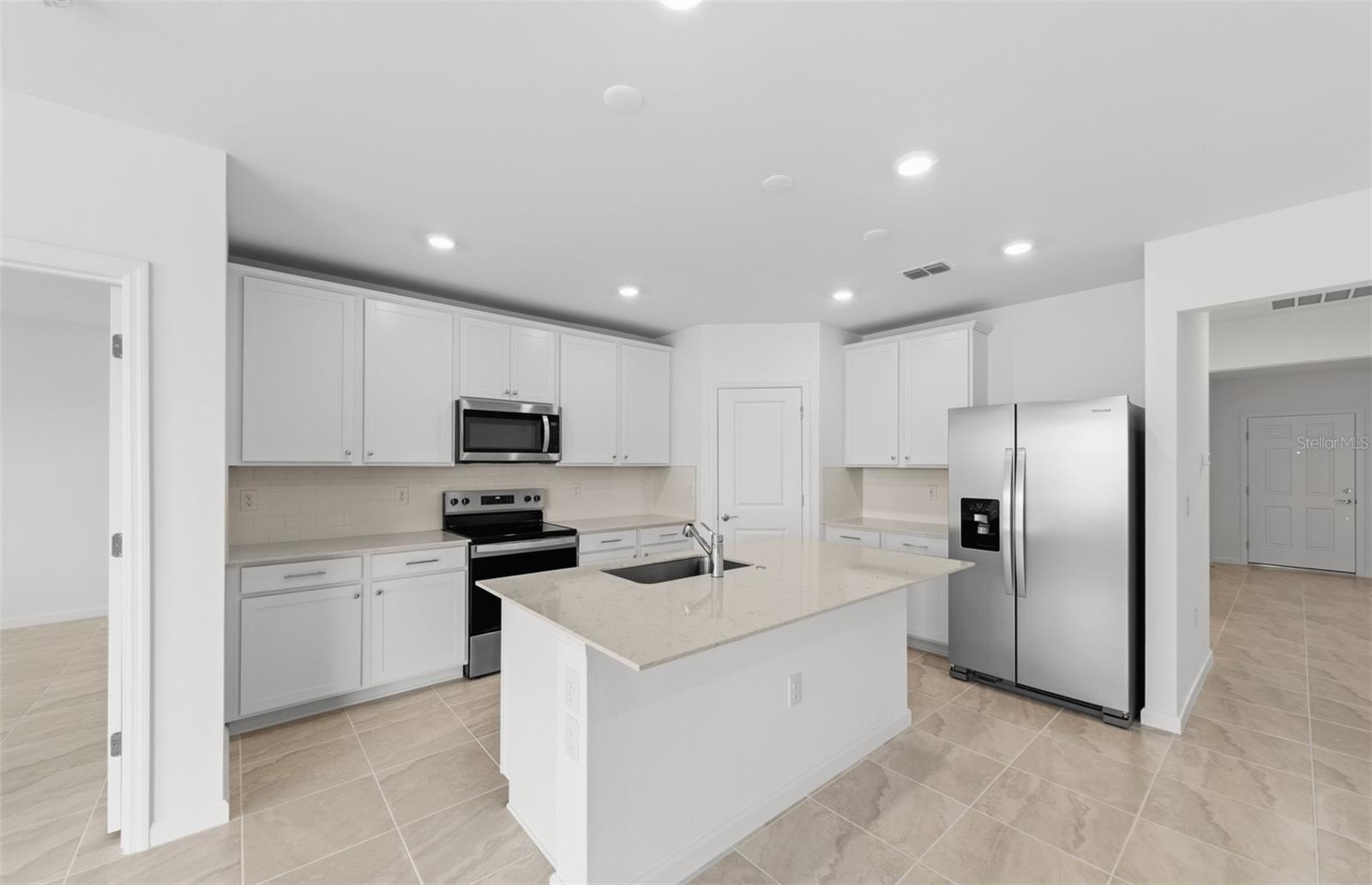 LAKESPUR WELLEN PARK - Residential