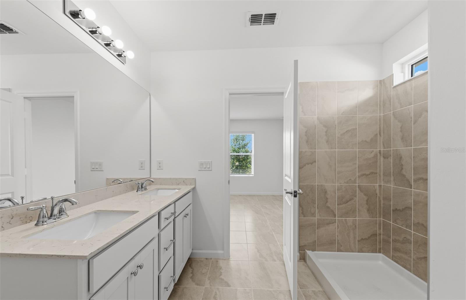 LAKESPUR WELLEN PARK - Residential