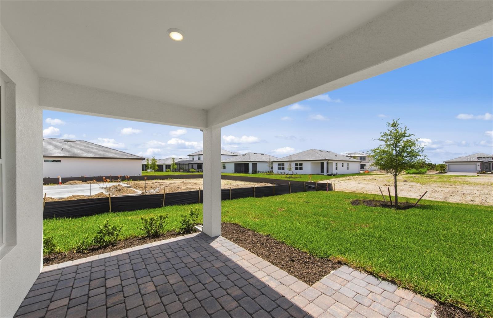 LAKESPUR WELLEN PARK - Residential