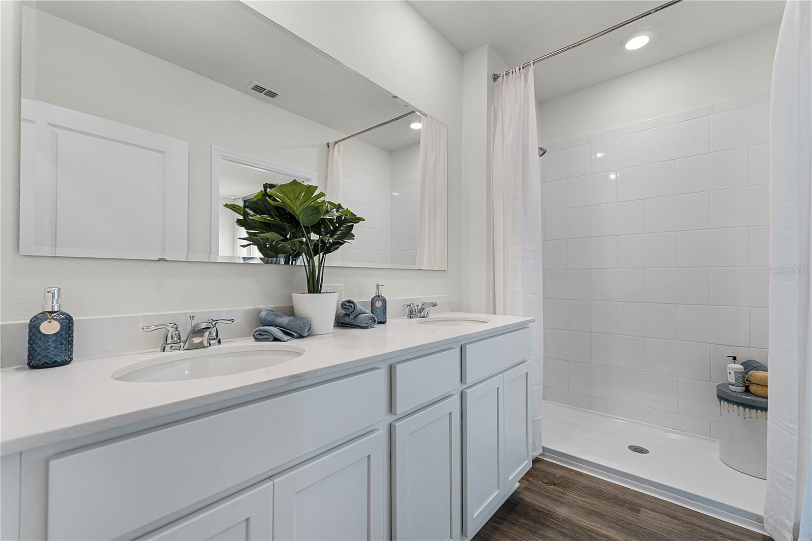 CAMPBELL CROSSING - Residential