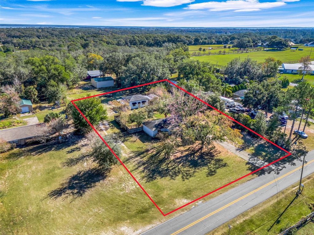 Photo of 37032 Grays Airport Road, Lady Lake, FL 32159 (MLS # G5105681)