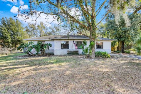 Photo of 37032 Grays Airport Road, Lady Lake, FL 32159 (MLS # G5105681)