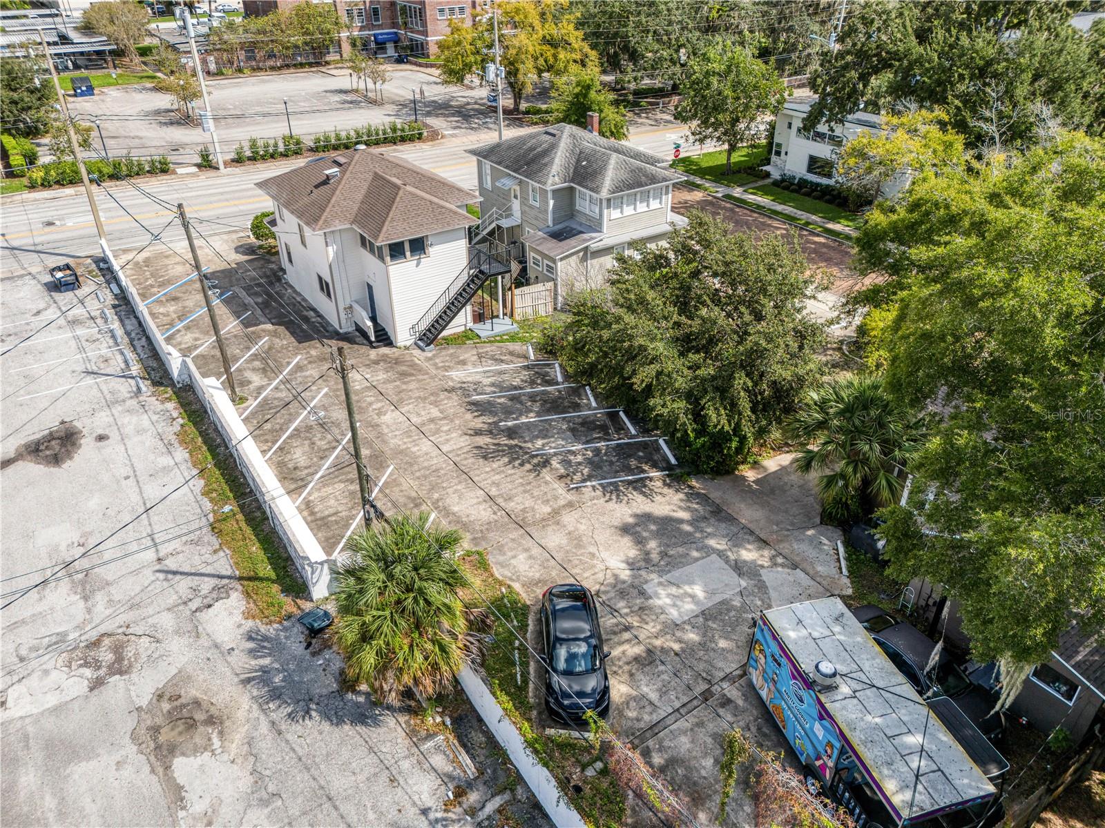 Recently renovated, beautiful 1,954 SF office building available for sale.
Located at 138 E Gore Street, within minutes of Downtown Orlando and almost directly across the street from ORMC. Suited for Office/Medical use with approx. 15 Parking spaces.
BONUS: All Renovations were done by HDTV television celebrity. HUGE PRICE DROP $50,900.00
912 Bradshaw Terr (Shared parking lot) is also available for $350,000.00 - 3 offices + kitchen + full bathroom -