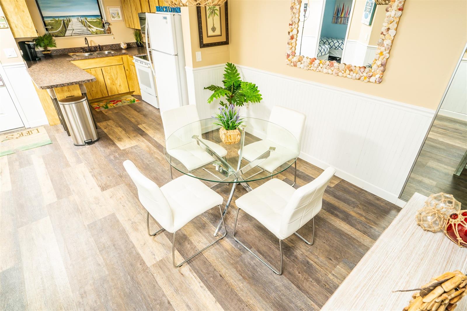 Oceania Plaza Condo - Residential