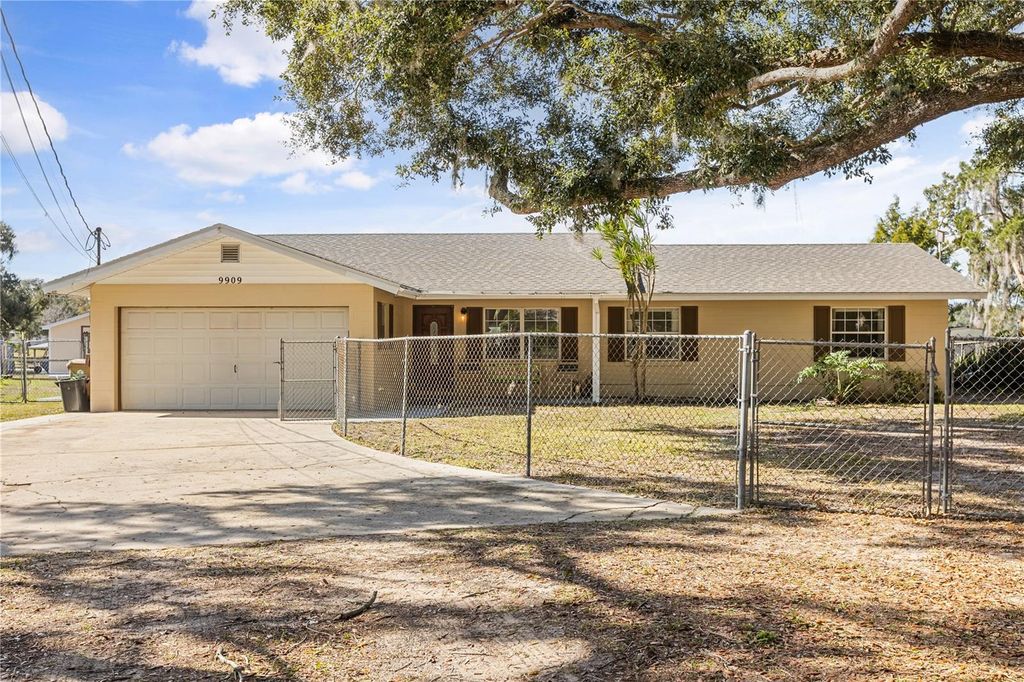 Photo of 9909 Jacaranda Avenue, Clermont, FL 34711 (MLS # FC315667)