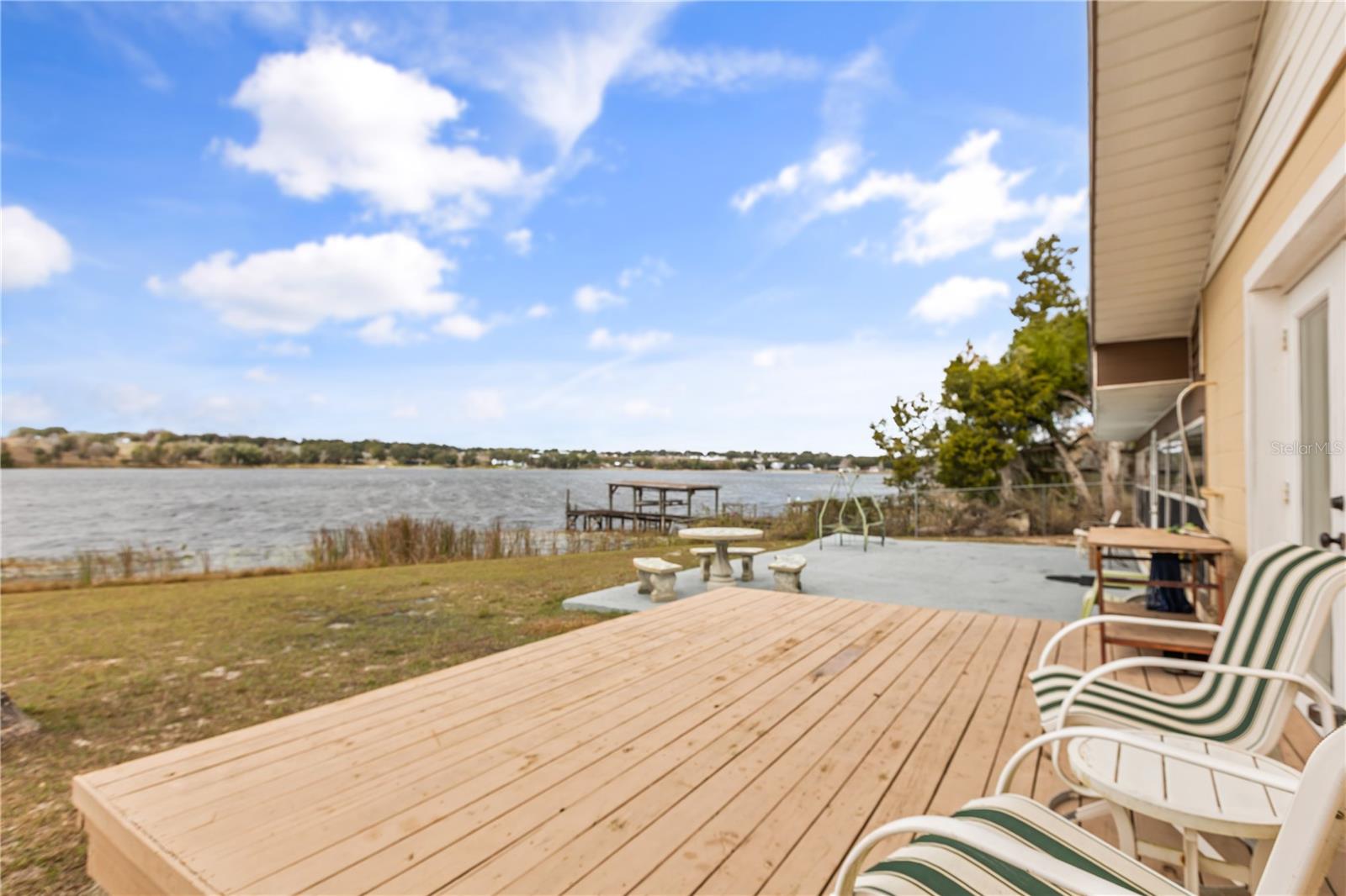 PATIO POINT - Residential