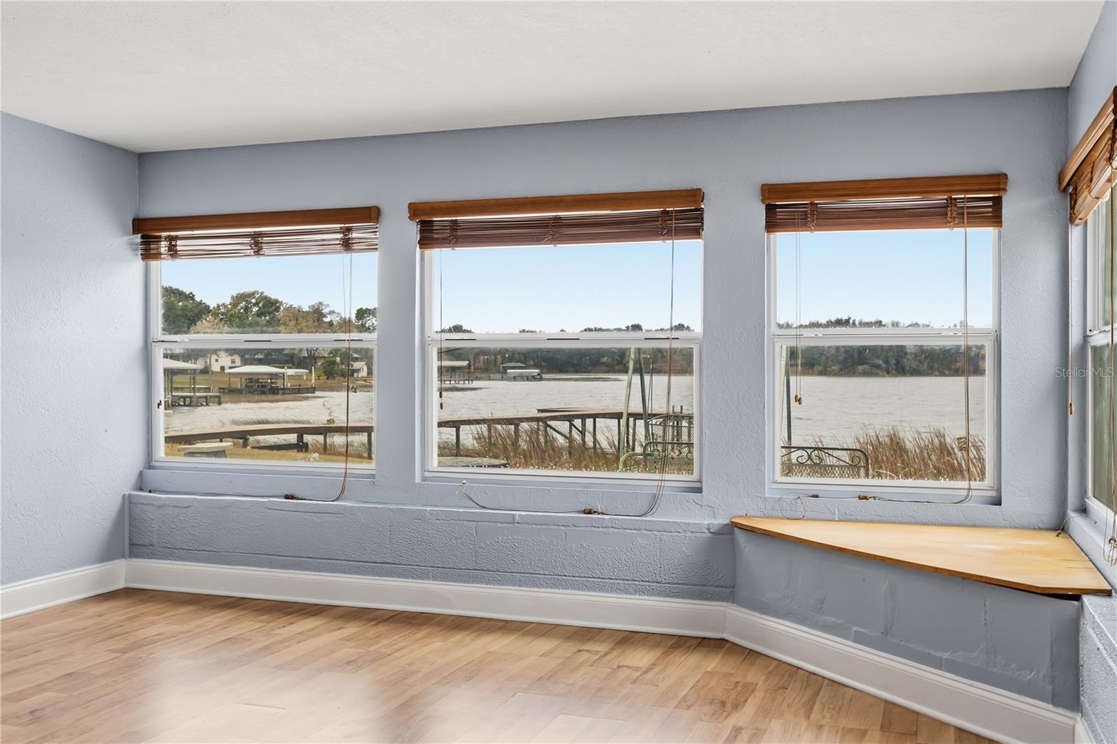 PATIO POINT - Residential