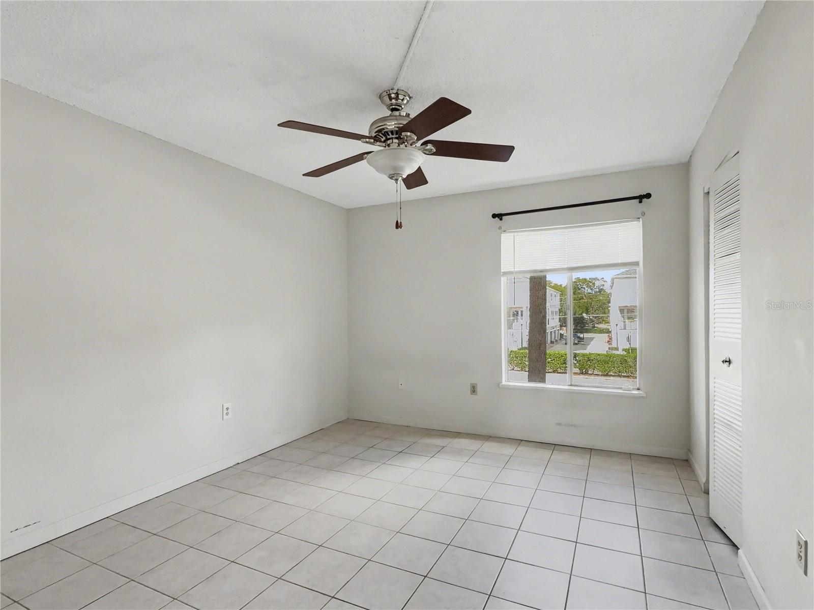 SANDY COVE - Residential Lease