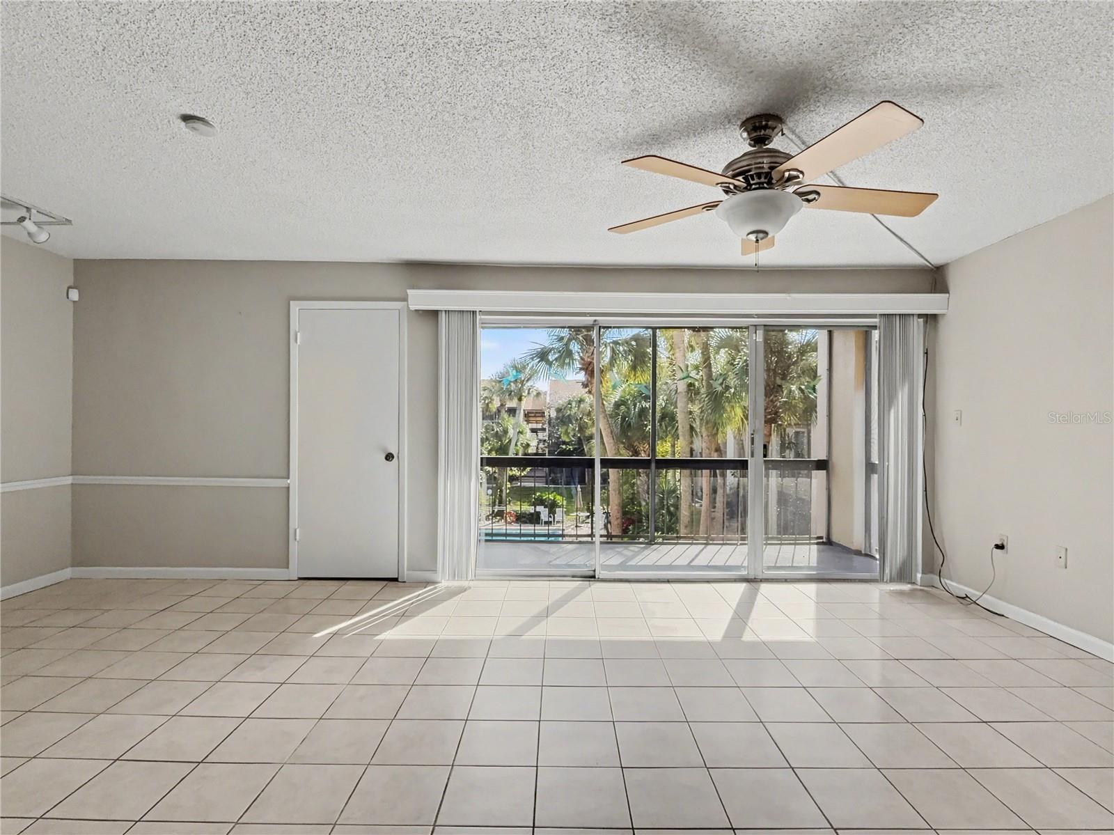 SANDY COVE - Residential Lease