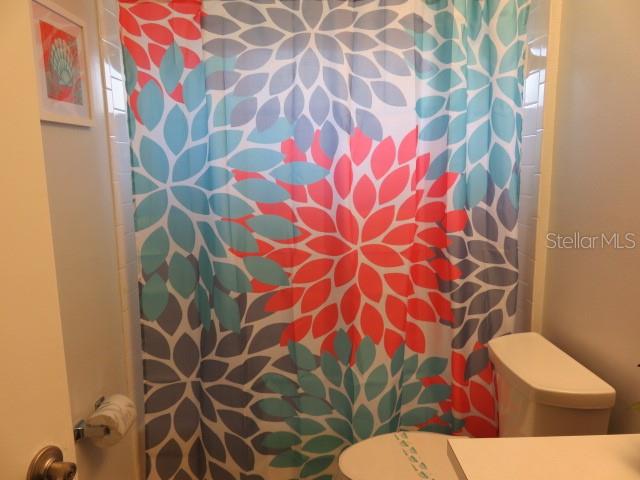 VILLAGE GREEN OF BRADENTON - Residential Lease