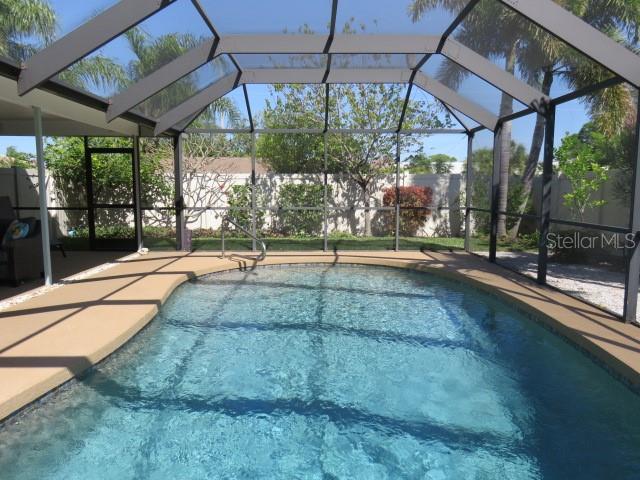 VILLAGE GREEN OF BRADENTON - Residential Lease