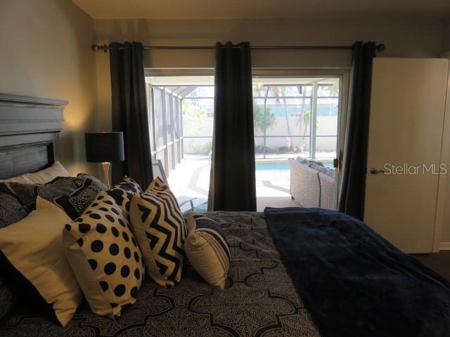 VILLAGE GREEN OF BRADENTON - Residential Lease