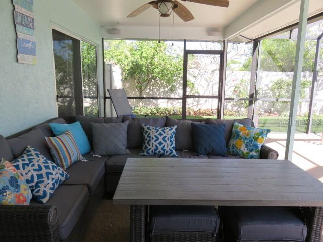 VILLAGE GREEN OF BRADENTON - Residential Lease