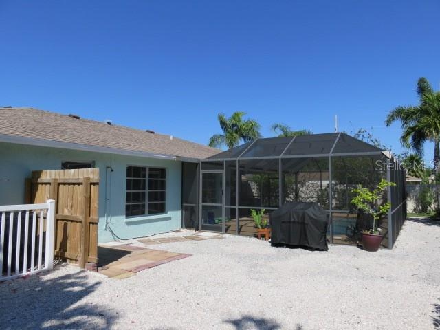 VILLAGE GREEN OF BRADENTON - Residential Lease