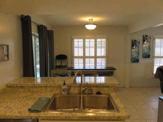 VILLAGE GREEN OF BRADENTON - Residential Lease