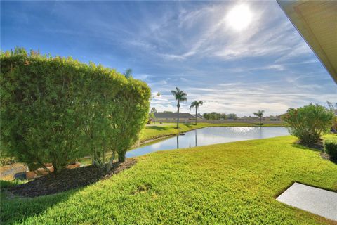 A home in WINTER HAVEN