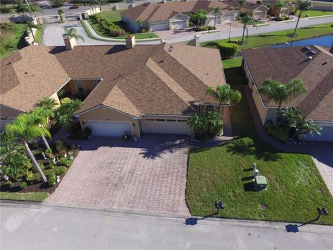 A home in WINTER HAVEN