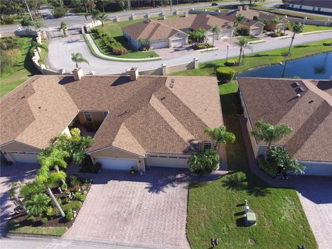 A home in WINTER HAVEN