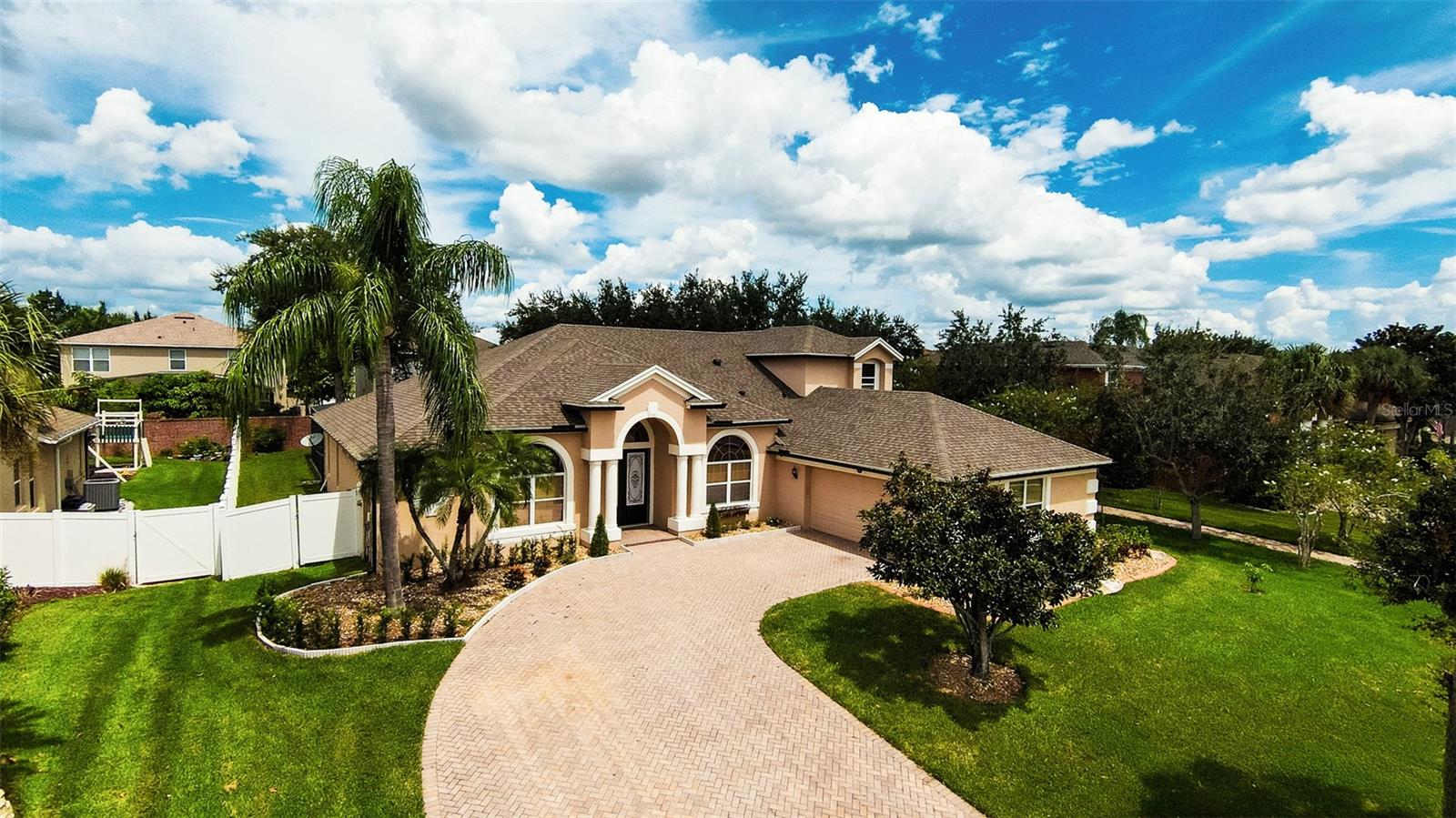 626 DUFF DRIVE