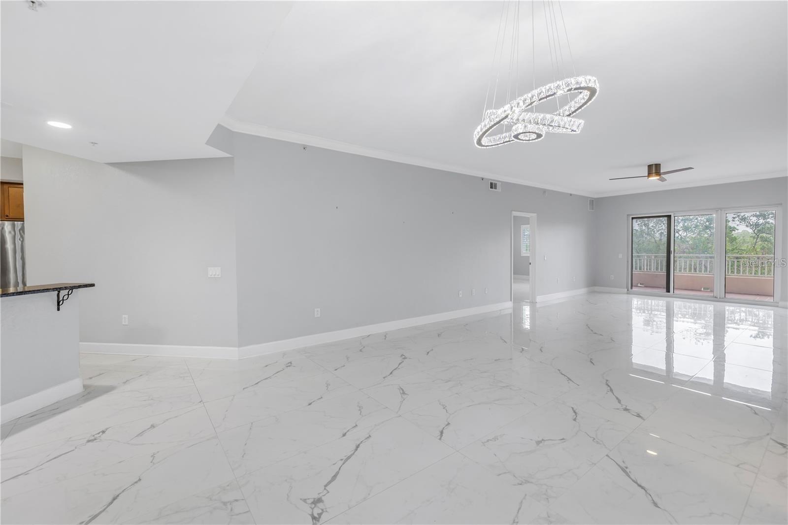 GRANDE VERANDAHS ON THE BAY - Residential