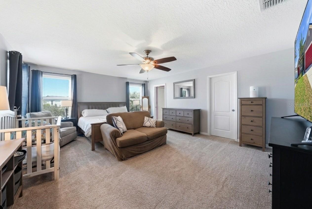 AYERSWORTH GLEN - Residential