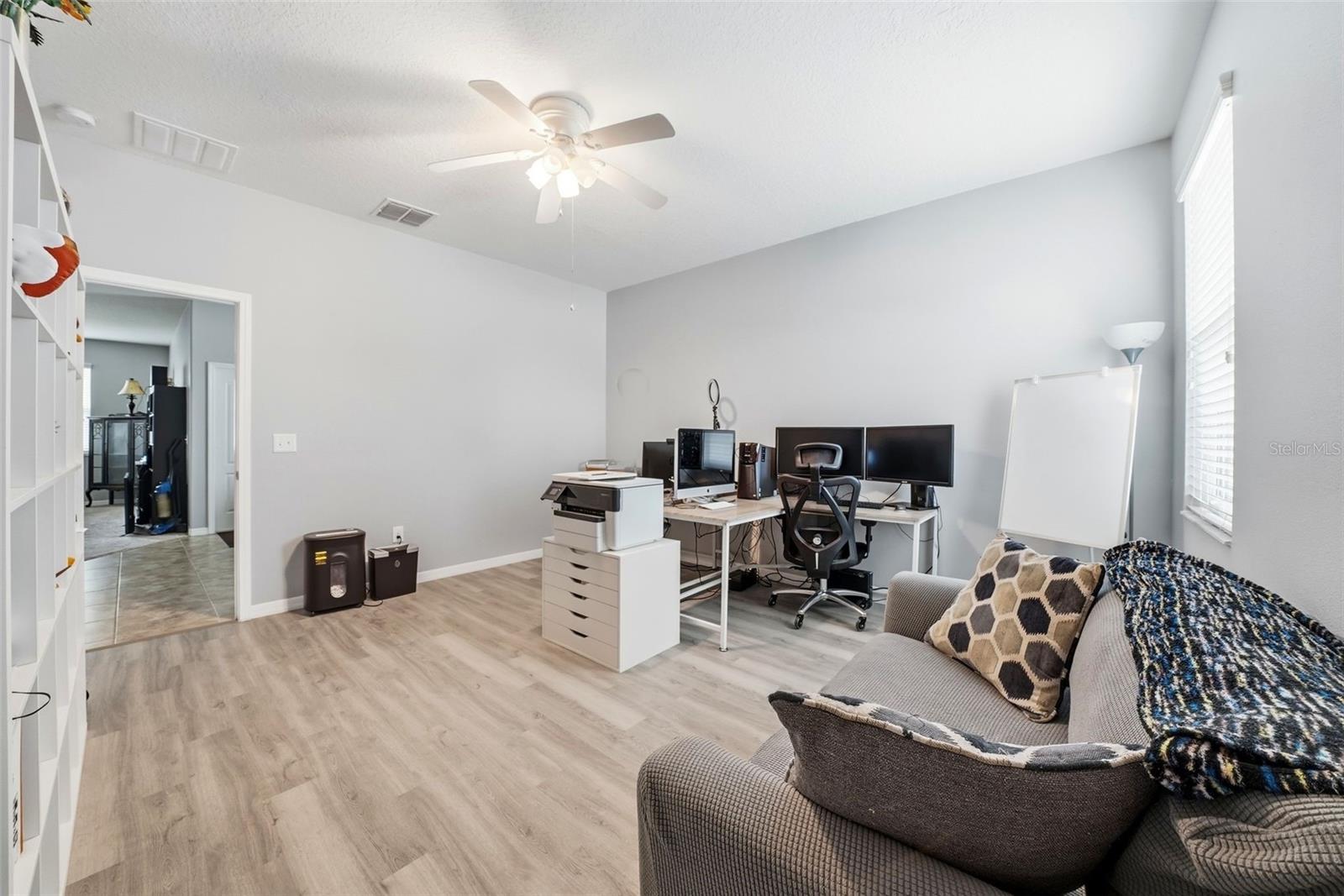 AYERSWORTH GLEN - Residential