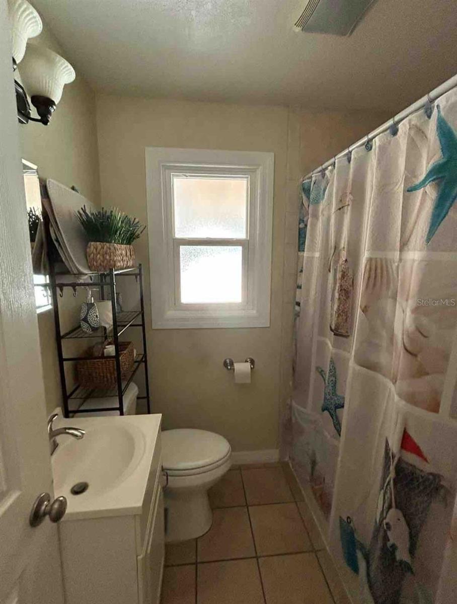 BOARDMAN & GOETZ OF DAVISTA - Residential