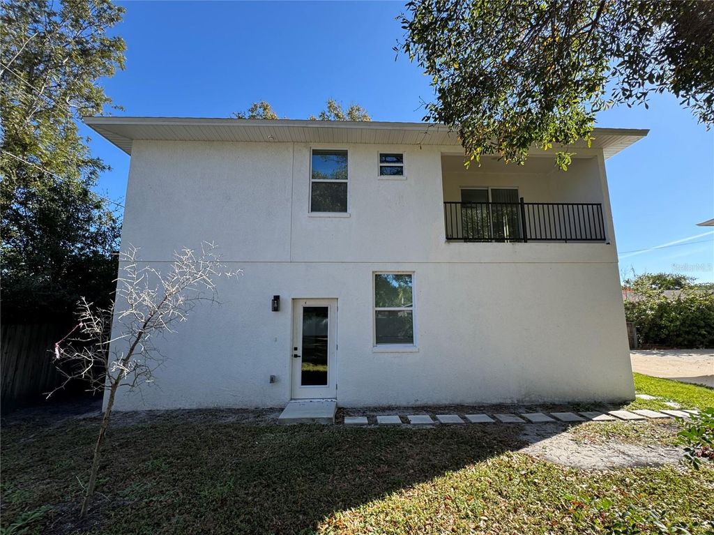 Photo of 1039 53rd Avenue N, St Petersburg, FL 33703 (MLS # TB8462646)