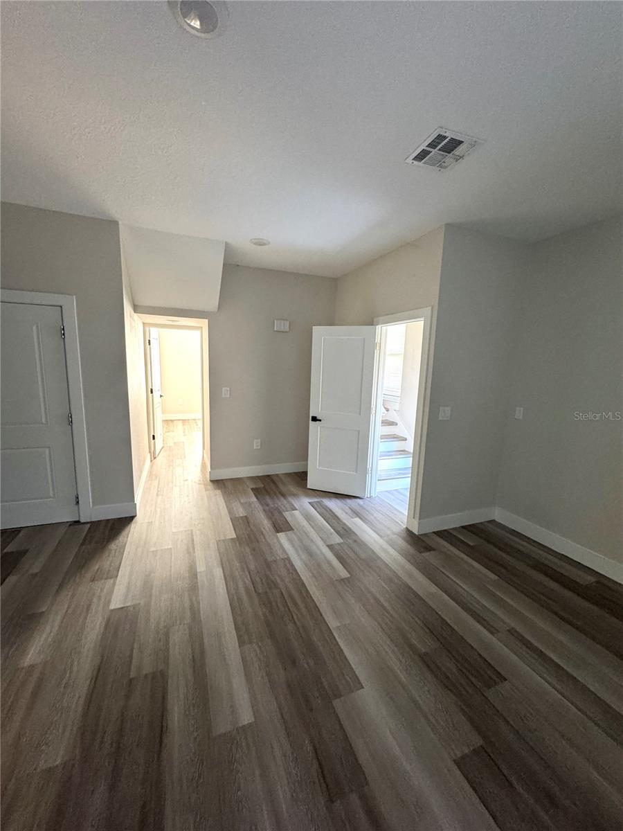 FRANKLIN HEIGHTS - Residential Lease