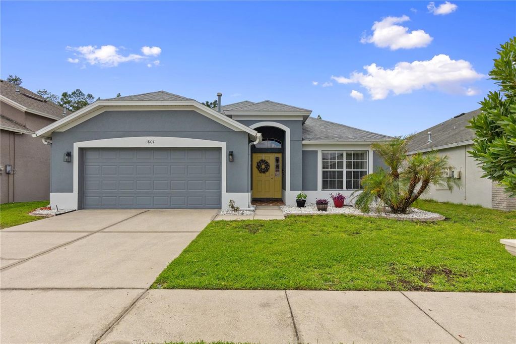 Photo of 1807 Leybourne Loop, Wesley Chapel, FL 33543 (MLS # TB8509110)