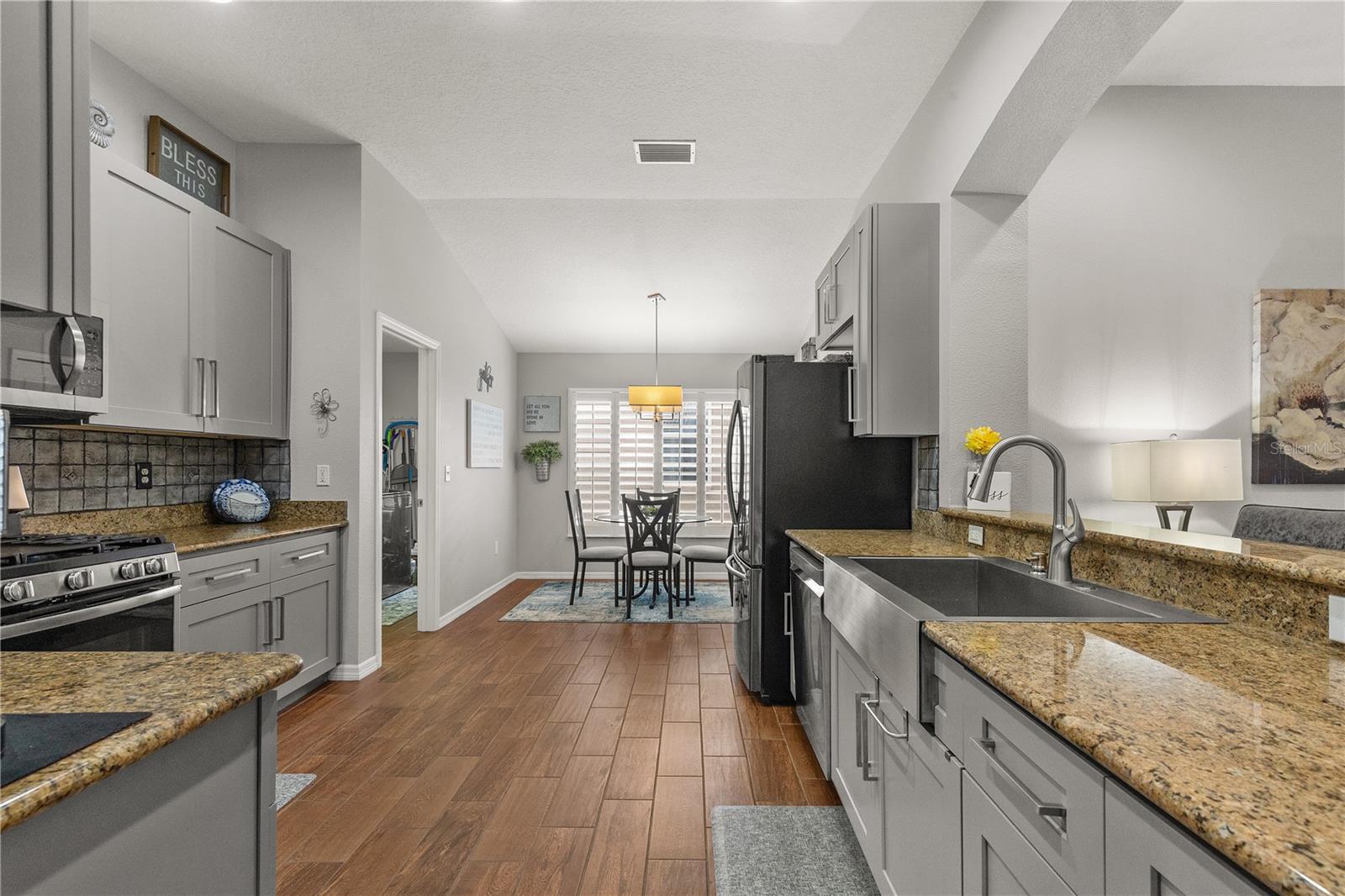 MEADOW POINTE 03 PRCL EE & HH - Residential