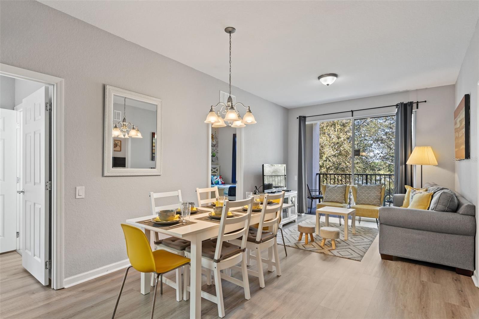 VISTA CAY - Residential