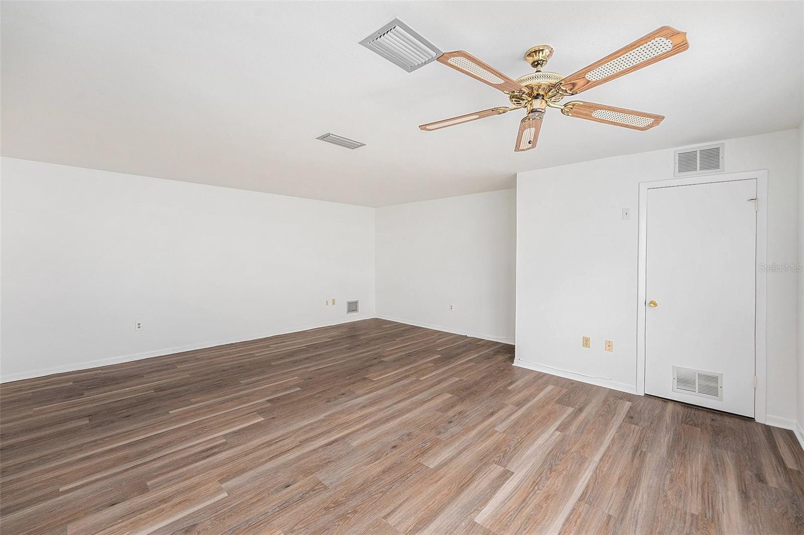 FIVE TOWNS OF ST PETE - Residential