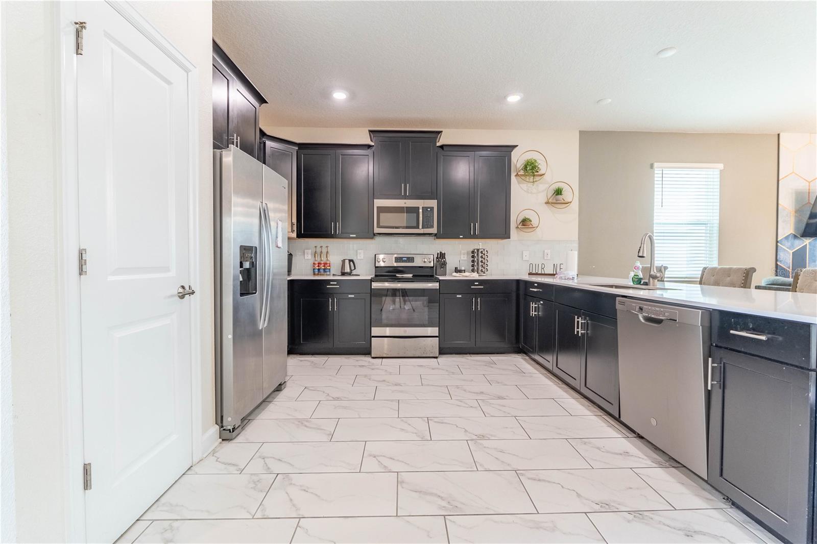 4562 NARRATIVE LANE