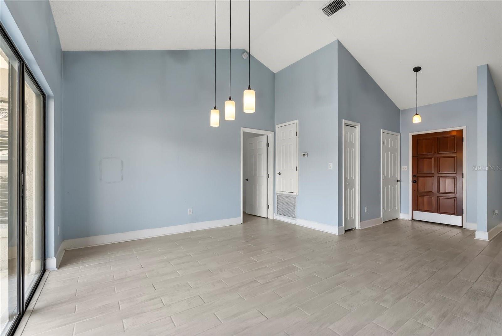 ALAFAYA WOODS PH 2 - Residential Lease